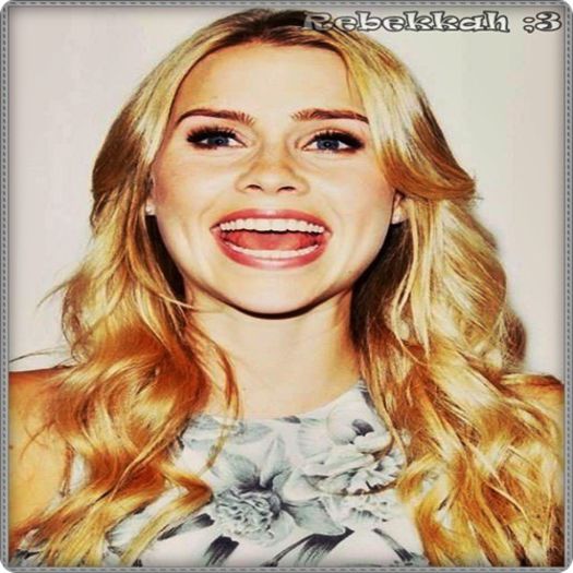 ☼ - <click> <aplaudă> uhuu,vă iubesc. poate întro zi,dc nu? #ric; AŞA FATAAA#Lydia
