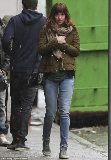 54e2efb55a7df_article-2538550-1A9F708B00000578-725_634x910