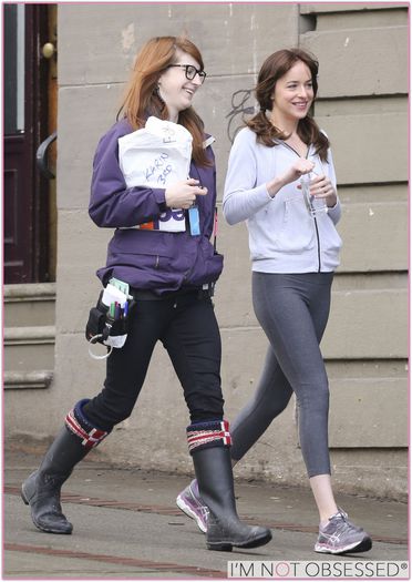 dakota-johnson-filming-50-shades-of-grey-8