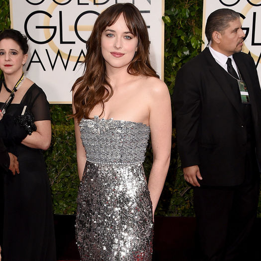 Dakota-Johnson-Golden-Globes-2015