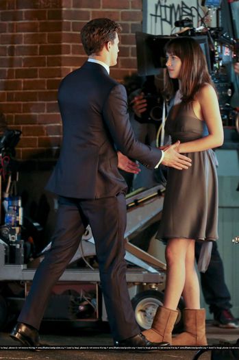 Dakota-Johnson-image-dakota-johnson-36480259-2141-3212