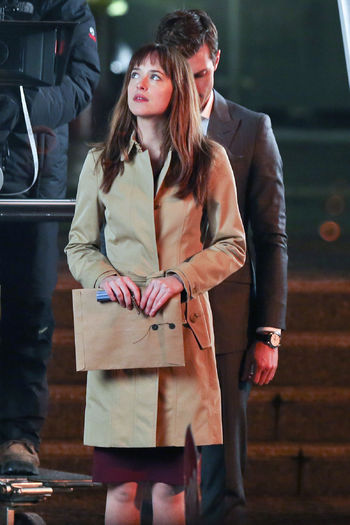 dakota-johnson-jamie-dornan-spl664505_002