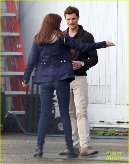 jamie-dornan-dakota-johnson-film-scenes-together-fifty-shades-of-grey-01