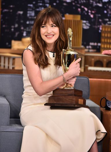 dakota-johnson-appeared-on-the-tonight-show-in-new-york-city-february-2015_1