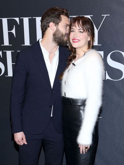 dakota-johnson-fifty-shades-of-grey-new-york-fan-first-screening-in-new-york-city_13