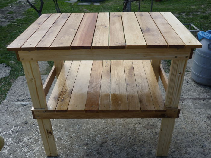 Masa din lemn - Noua Masa