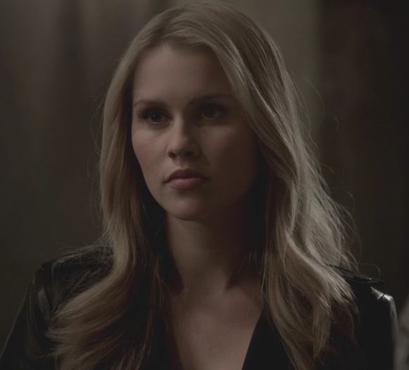 Oh dar vai ce ne;norociti,cum pot sa mearga in club? .. .In fine :))) incheiem subiectul