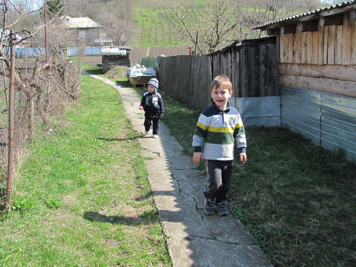 IMG_3840 - baieti pasti 2015