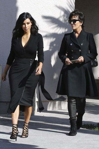rs_634x951-150206162915-634.Kim-Kardashian-Kris-Jenner.ms.020615
