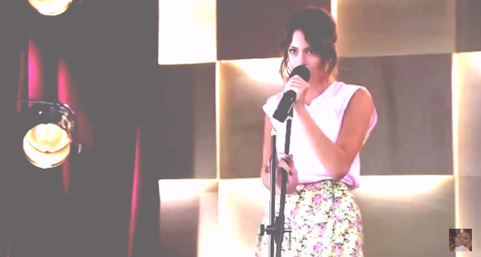 bandicam 2015-04-16 21-22-50-446 - 06 Thinking out loud