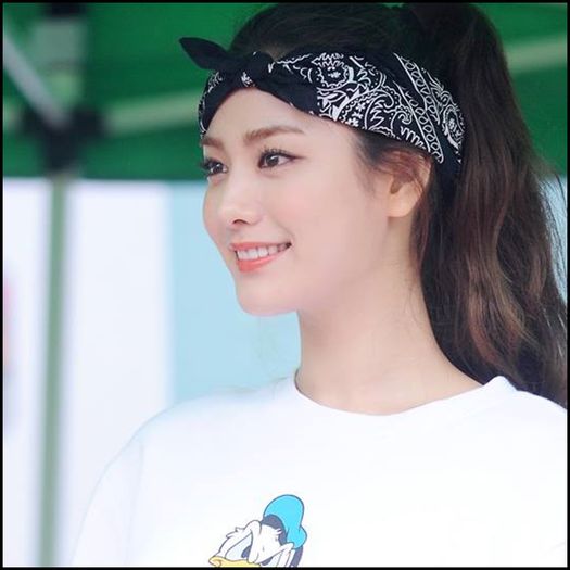 .★. Hello hello~! {brb cateva min.}