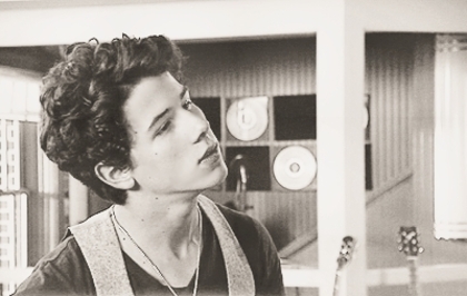 Nick-Banner-nick-jonas-8170630-400-253 Nick-Banner-nick-jonas-8170630-400-253