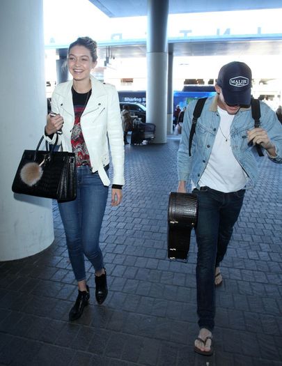 Cody Simpson Gigi Hadid seen LAX lsePP4Bi0NBx - gigi hadid