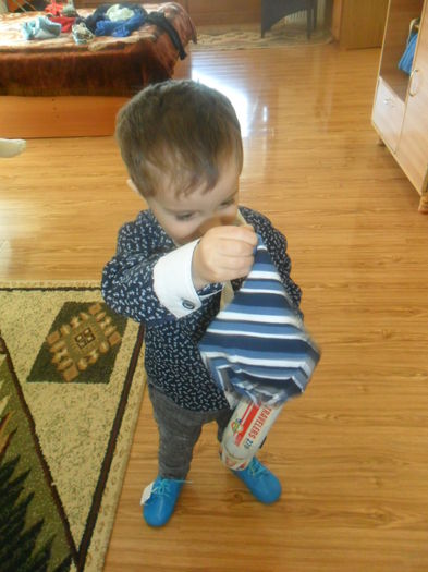 SAM_3975 - un bebe mic -2013