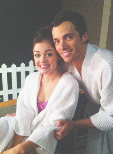 ew - aria amd ezra