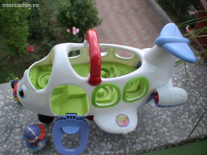 24696525_4_644x461_avion-fisher-price-little-people