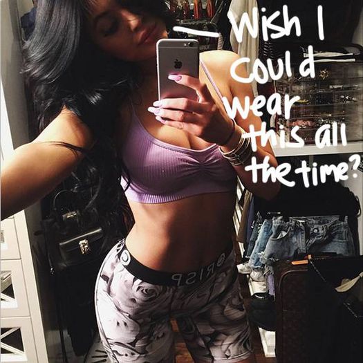 kylie-jenner-instagram-selfie-sports-bra-boxers__oPt