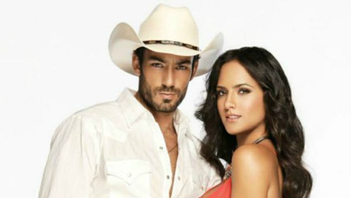 tlmd_aaron_diaz_ana_lorena_sanchez_tierra_de_reyes_telemundo