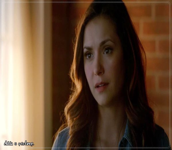 》clk Klaus e in camera lui injunghiat cu cutitul lui Papa Tunde. sta treaz dar cu; dureri gro;aznice :X =))))) + Mai bine ca nu vrei...doar Kai m-a prins beata acum 5 luni...prin noiembrie....si stie ce si cum am facut ;&gt;&gt;&gt; =))))))
