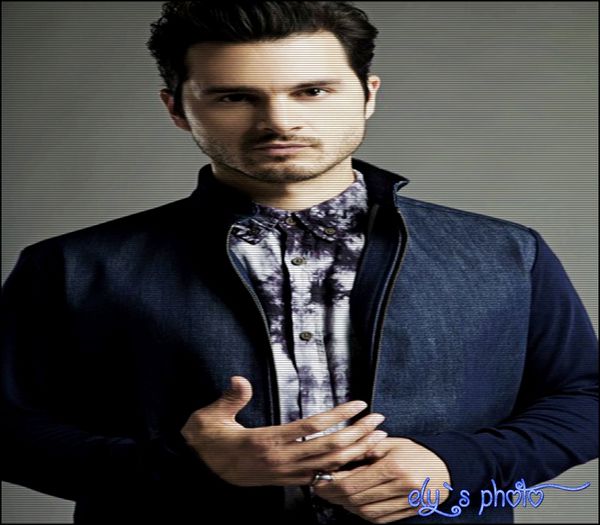 ✿ - Sper sa nu devii Rebekah 2.0 cand esti beata #elena Hola amigo, evident ca tu esti! #fane