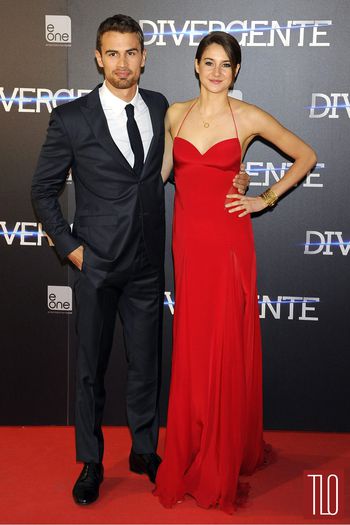 Shailene-Woodley-Donna-Karan-Atelier-Theo-James-Calvin-Klein-Divergent-Madrid-Tom-Lorenzo-Site-TLO (