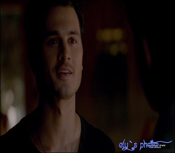 ✿ - Merci #fane! Sa ai noroc sa mai castigi. Stam si noi de vorba. cl; tu ce faci? acum aici mereu e liniste:( #fane + e nebuna dupa p... #elena
