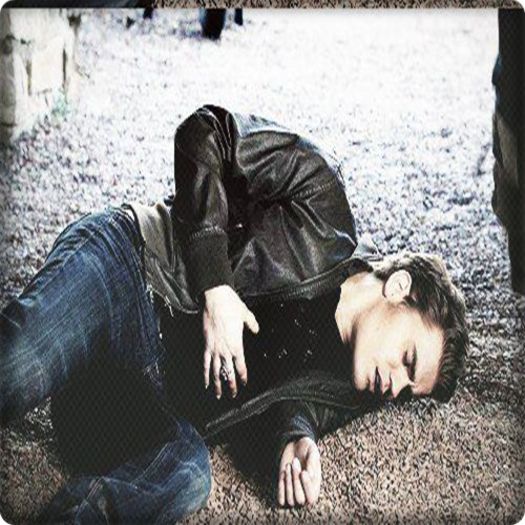 Nu mai pot asa fara Davina mea . O sa ma sinucid.