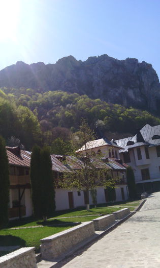 la manastirea ramet