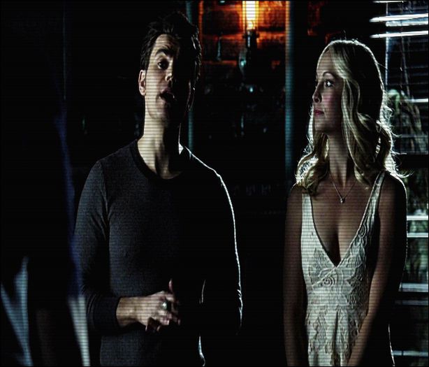 ♚ .nɘɘυp ♔ .[cl] mersi mult .. #a si ce faceti voi ? #all; [#lasa lada aia cu vodka pe masa sau undeva si ia o sticla din ea .
