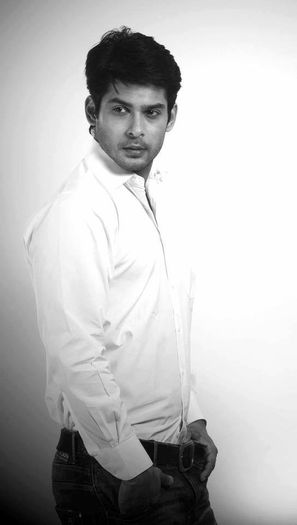 11026306_344068912469055_4470138212415115809_n - anandi si shiv