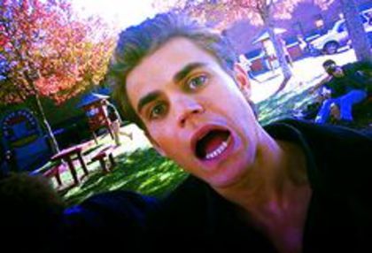 Alex : Uuu bravo *aplauda*