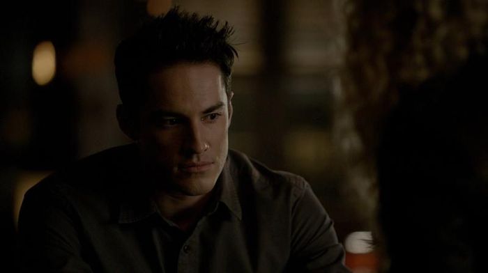 Dar... numele meu e Tyler *ofteaza*