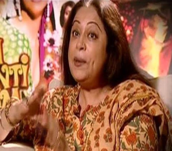 A, ai uitat cand ma iubeai pe mine in fiecare zi in curtea din spate nu?Cand Lili saraca planta; rosii
