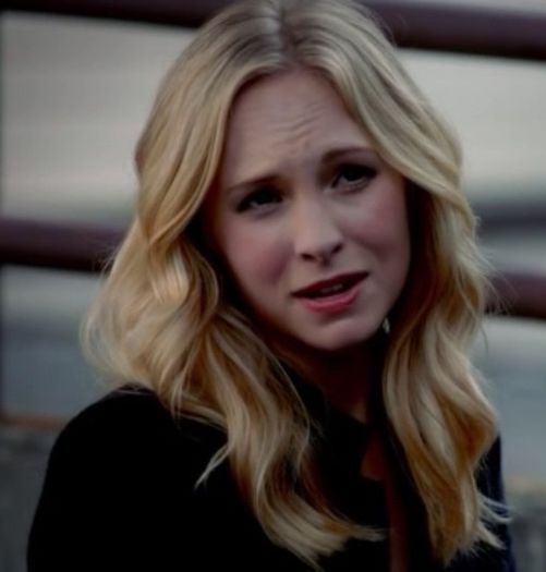 Cam asa ceva.. *il ia de mana* Hai sa ne mai plimbam.