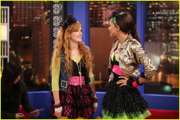 shake-lock-it-up-04 - shake it up-totul pentru dans