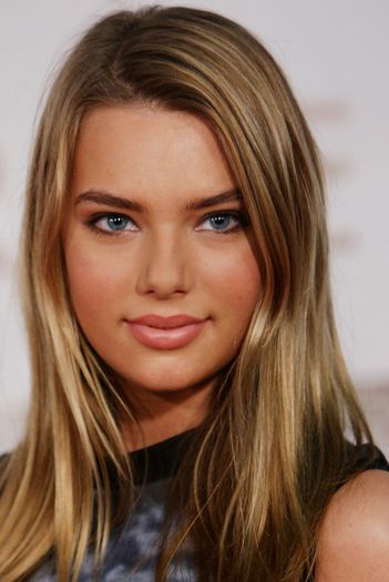 indiana-evans-image__140227190338 - bella