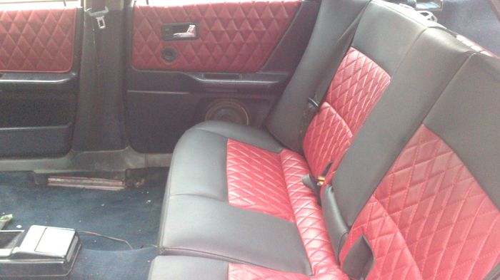DSC_1334 - Tapiterie auto