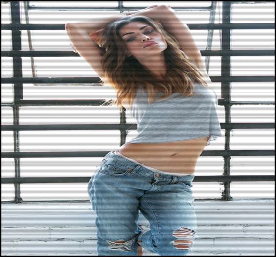 ↘. [iese din lift|cântă piesa aia] La vita bella bella bella bella aa :)) .. hei :-h - Epii 27 _ Earned it