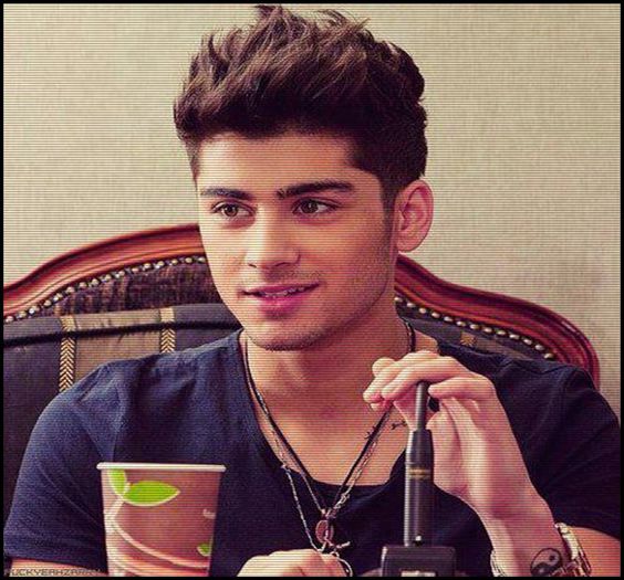 ↘. :)) .. heei! [bea|trage din ţigară]