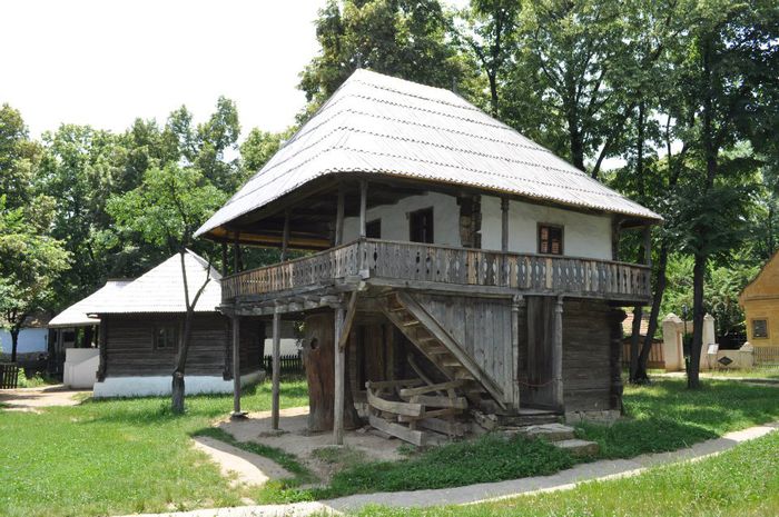 75257_542316159127054_292318269_n