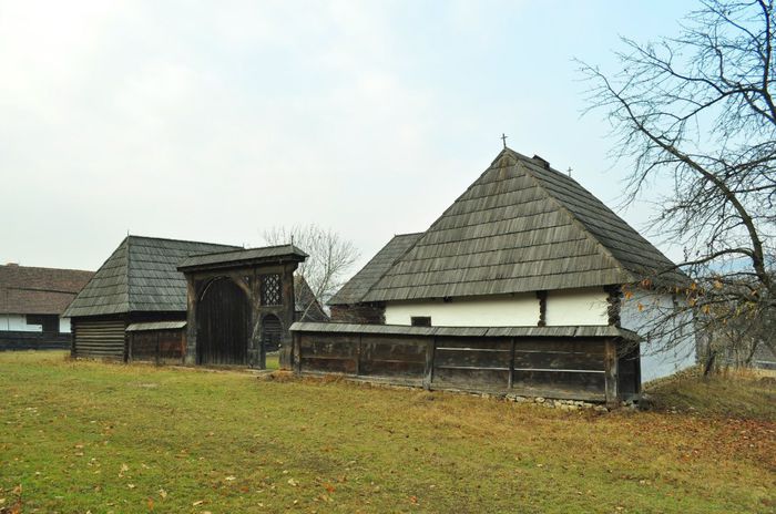 373839_545731405452196_1879272879_n - Traditii romanesti