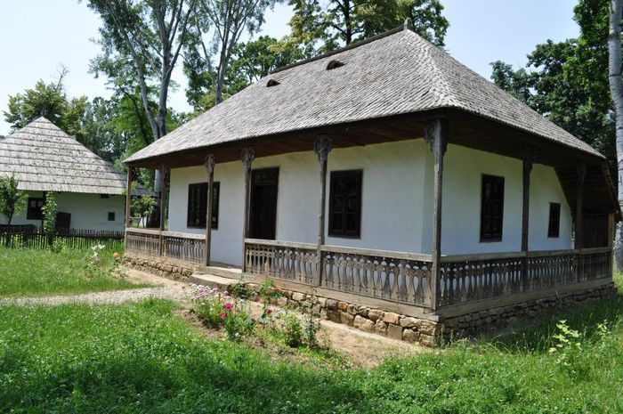 530658_542315765793760_1479520140_n