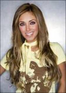 FGUSQCHFEXIHWHLVSDI - Anahi