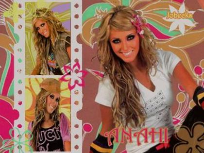 KpLGBo284435-02 - Anahi