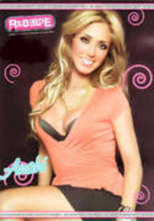 YAOFBXTJECMSVHDVHZF - Anahi