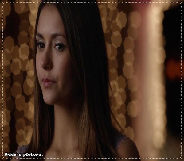 》clk Eu nimic special...tineam un concert de una singura ca sa-mi tin de urat=))))); *isi duce mainile dupa gatul lui si-i raspunde la sarut zambind* ;o3
