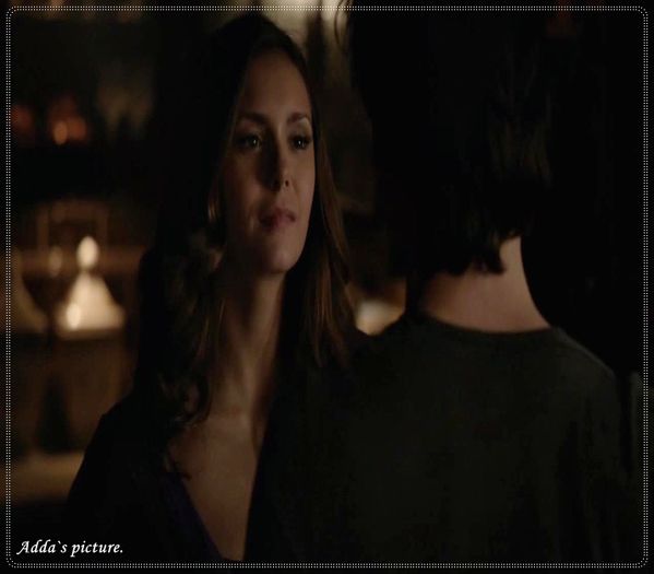 》clk Nu vreau in trupa lui... ca el canta manele ;< =))))) Laura Vass as fi O_O :)); *rade si-si lasa capul intr-o parte* Ma gadiliiii ;c *pouty-face* =))
