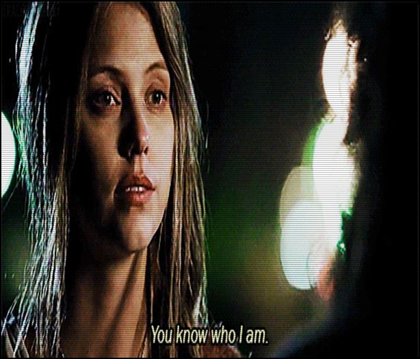 ♚ .nɘɘυp ♔ .[cl] [#se uită confuză că vedea doar chestiile alea roșii; pană la urma simte unde-i ăla și-și bagă mâna-n el gen unde era ăla ca să-l scoată , asta logic înainte să vină freya .
