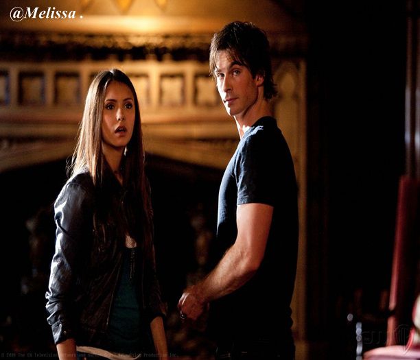 - Ce rapid s-a facut liniste,haide.*te ajut sa te ridici,te duc pana la canapea si te asez cu grija*