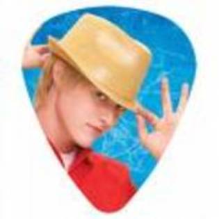 Lucas Grabeel